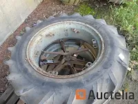 11 wielen en velgen voor landbouw tractor - afbeelding 10 van  13