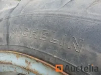 11 wielen en velgen voor landbouw tractor - afbeelding 13 van  13