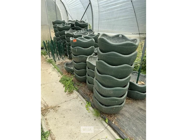 ± 110x hanging baskets - afbeelding 1 van  2