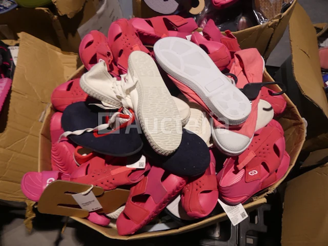 111 strandschoenen - afbeelding 1 van  6