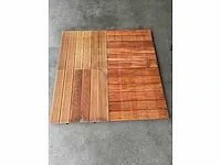 112 stuks (pallet) hardhouten terrastegels (50cmx50cm) 6 gegroefde planken - afbeelding 3 van  3