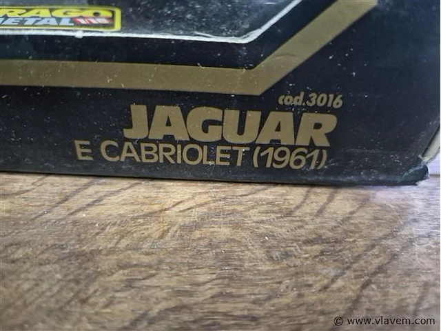 1:18 jaguar - afbeelding 2 van  3