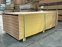 119,1 m² mdf 1,22 m breed 2,44 lang 1,8 cm dik - afbeelding 2 van  4