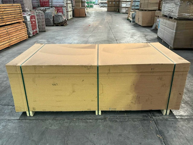 119,1 m² mdf 1,22 m breed 2,44 lang 1,8 cm dik - afbeelding 2 van  4