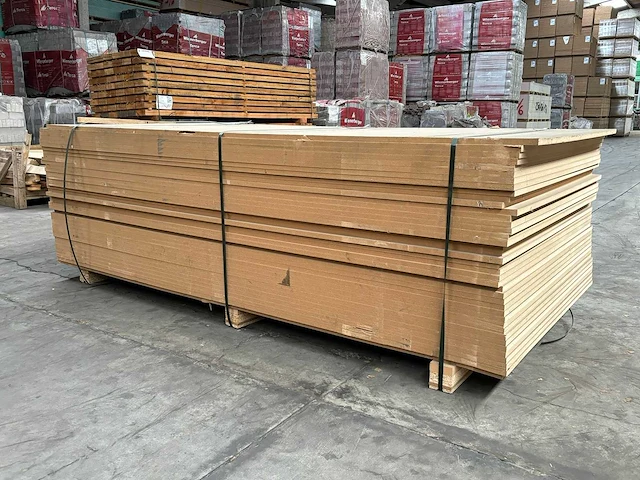 119,1 m² mdf 1,22 m breed 2,44 m lang 1,8 cm dik - afbeelding 3 van  4