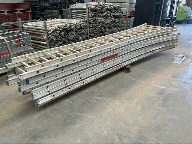 11x alu ladders 360cm - afbeelding 1 van  2