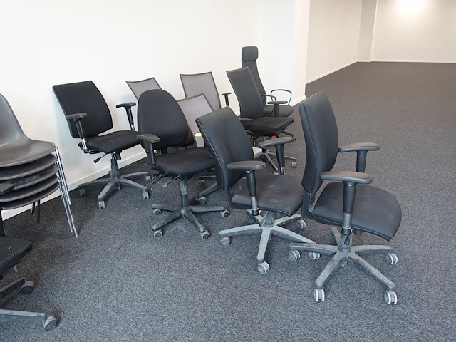 11x diverse bureaustoelen - afbeelding 6 van  10