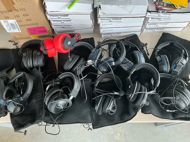 11x diverse headsets - afbeelding 5 van  12