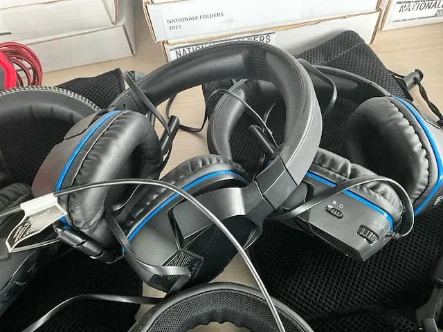 11x diverse headsets - afbeelding 9 van  12