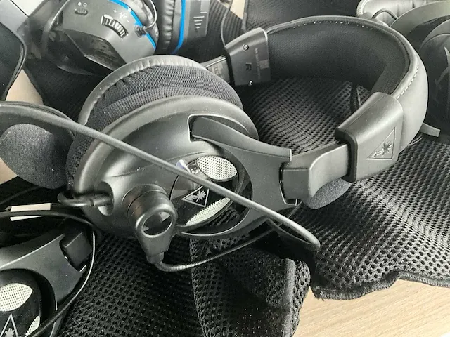 11x diverse headsets - afbeelding 10 van  12