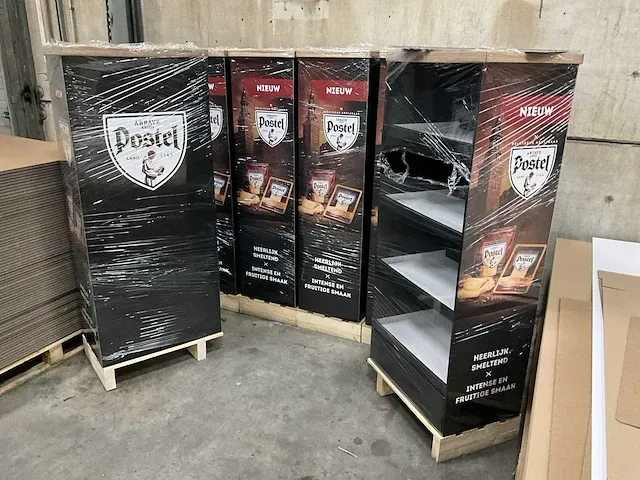 11x kartonnen display kast postel/alpina - afbeelding 1 van  9