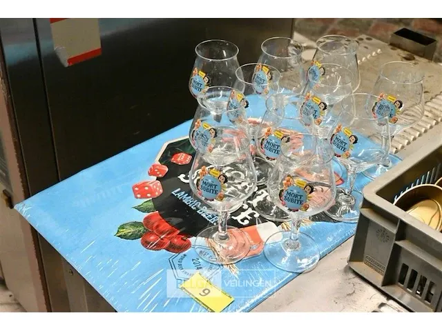 11x mort subit bierglazen en reklamebord 58x41 - afbeelding 1 van  2