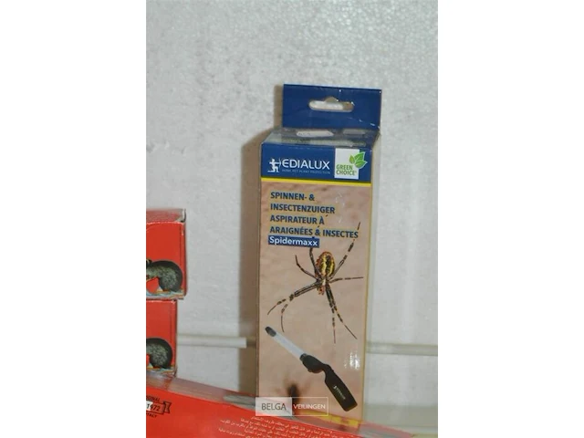 11x rattenval, 3x lijm voor rattenval, 1x spinnen en inscetenzuiger - afbeelding 3 van  4
