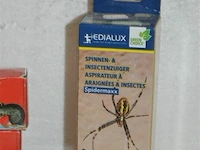 11x rattenval, 3x lijm voor rattenval, 1x spinnen en inscetenzuiger - afbeelding 3 van  4
