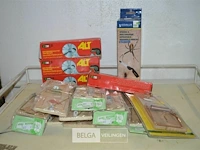 11x rattenval, 3x lijm voor rattenval, 1x spinnen en insectenzuiger - afbeelding 1 van  4