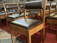12 bruine lederen kerkstoelen - afbeelding 2 van  5