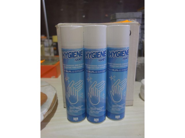 12 bussen ontsmettingsmiddel voor de handen - afbeelding 1 van  2
