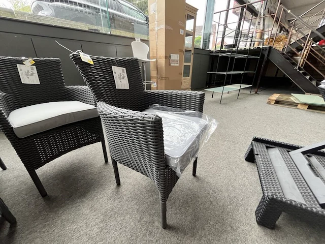 12 div stoelen - afbeelding 6 van  13