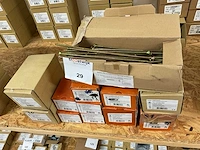 12 dozen houtschroeven - afbeelding 1 van  5