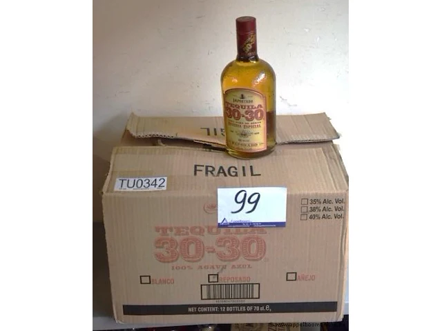 12 flessen à 70cl tequilla 30-30 reposado 40% - afbeelding 1 van  3