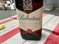 12 flessen whisky ballantines 70cl - afbeelding 2 van  3