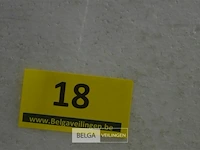 ±12 handdoeken div kleuren - afbeelding 3 van  3