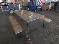 12 houten klaptafels met 32 houte klapbanken - afbeelding 3 van  6