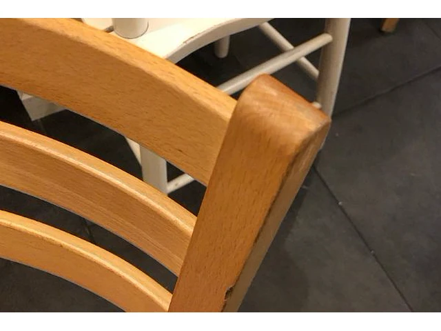 12 houten stoelen - afbeelding 3 van  5