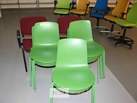 12 kunststof kantoorstoelen - afbeelding 1 van  2