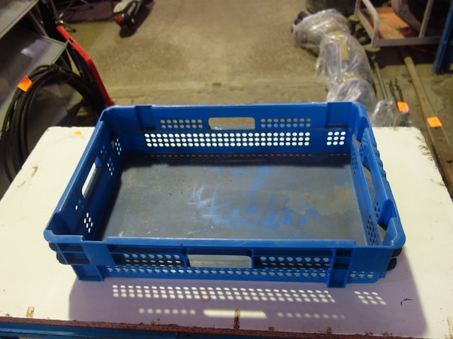 12 lage blauwe stapelbakken - afbeelding 1 van  3