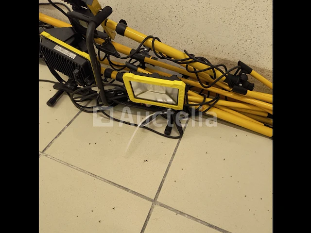 12 led spotjes met vloerlampen - afbeelding 5 van  6