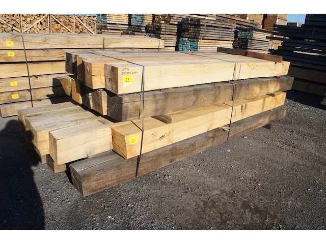 1,2 m³ eiken balken 200x200 - afbeelding 1 van  6