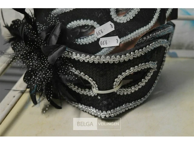 ±12 maskers blauw en zwart - afbeelding 2 van  3
