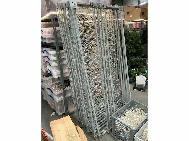 12 metalen frames vv lichtnetten - afbeelding 4 van  5