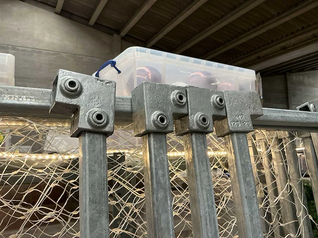 12 metalen frames vv lichtnetten - afbeelding 5 van  5
