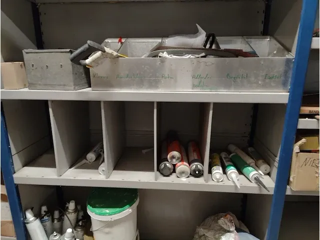 12 metalen magazijnrekken - afbeelding 21 van  23
