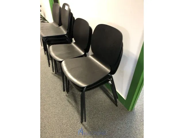 12 metalen stoelen - afbeelding 3 van  6
