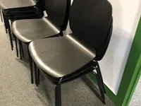 12 metalen stoelen - afbeelding 3 van  6