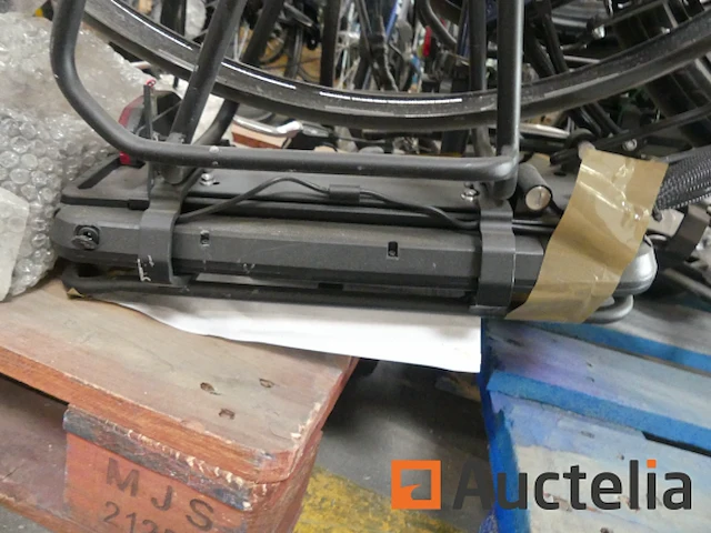 12 minerva gemotoriseerde elektrische fietsen (op te knappen of voor onderdelen) - afbeelding 6 van  18