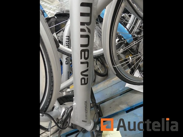 12 minerva gemotoriseerde elektrische fietsen (op te knappen of voor onderdelen) - afbeelding 9 van  18