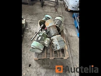 12 motoren