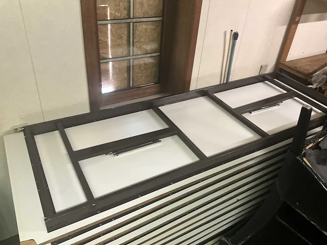 12 opklapbare houten tafels - afbeelding 8 van  8