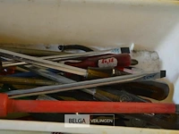 ±12 schroevendraaiers en 5 tangen - afbeelding 3 van  3