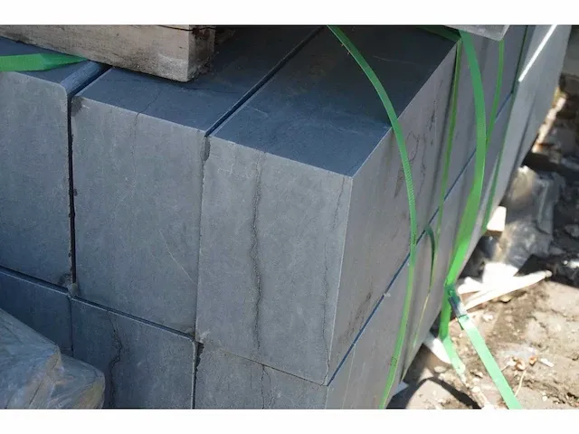 12 stuks blauwe hardsteen bloktrede 125x25x15cm - afbeelding 5 van  5