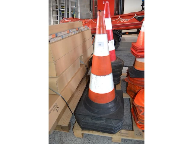 12 stuks grote verkeerskegels - afbeelding 3 van  5