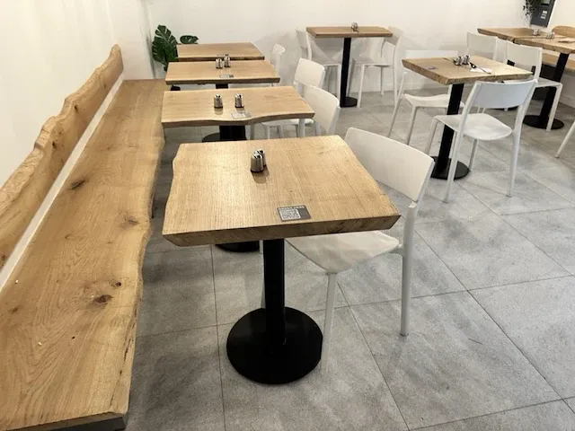 12 tafels vv stalen voet - 23 stoelen - afbeelding 4 van  14