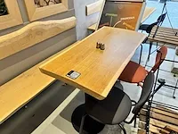 12 tafels vv stalen voet - 23 stoelen - afbeelding 8 van  14