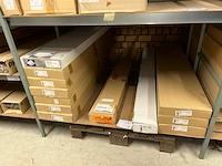 12 verlichtingsarmaturen - afbeelding 1 van  5