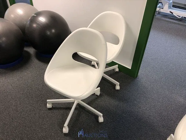 12 verrijdbare metalen stoelen - afbeelding 2 van  6
