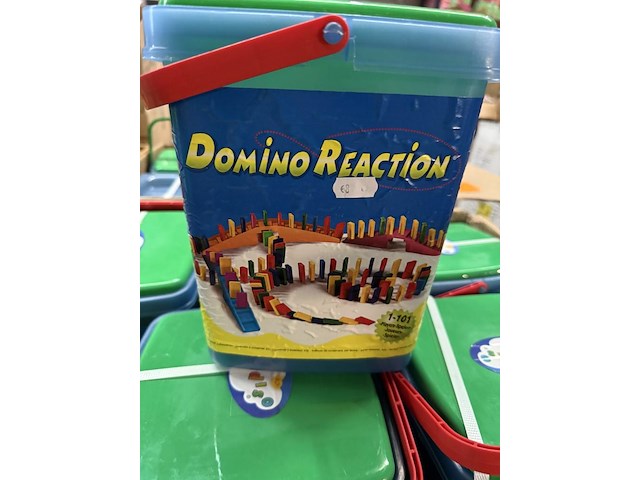 12 x domino reaction - afbeelding 1 van  1